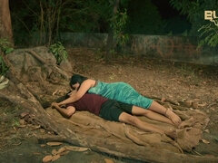 Blasen, Schwanz, Hardcore, Indisch, Im freien, Muschi, Flotter dreier, Titten