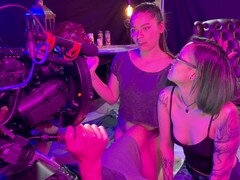 Achter de coulissen, Grote kont, Trio