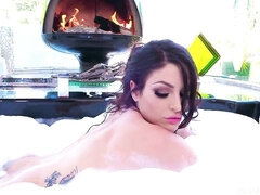 舐める尻, 浴室, フェラチオ, 茶髪の, バック, 手コキする, 淫乱熟女, 濡れ