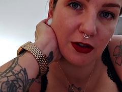 Amateur, Verga grande, Dominacion femenina, Francés, Pajear, Humillación, Madres para coger, Tatuaje