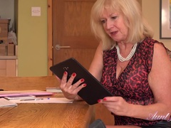 デカパイ, ブロンド, ヒール, 入門, オナニー, オマンコ, 剃毛, 教師