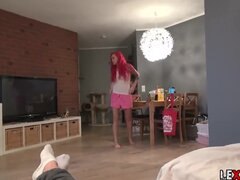 デカパイ, イく瞬間, チン, 顔射, ハードコア, 小柄, 赤毛, 剃毛