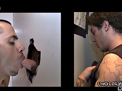 Amateur, Sucer une bite, Tir de sperme, Homosexuelle, Trou de la gloire, Branlette thaïlandaise, Piercing, Tatouage