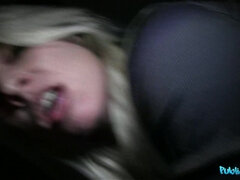 Arsch, Blondine, Milf, Geld, Im freien, Pov, Öffentlich, Spanner