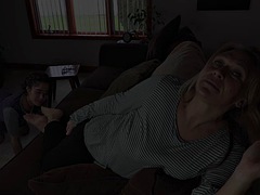 Pieds, Mature, Mère que j'aimerais baiser