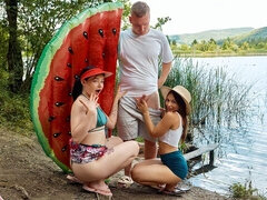 18, デカチン, フェラチオ, 女 人男 人, 自然山雀, アウトドア, ティーン, オッパイの