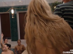 Blonde, Club, Européenne, Lesbienne, Fête, Rasée, Timide, Mouillée