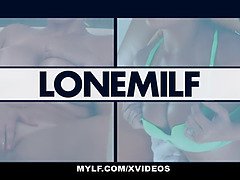 Blond, Hd, Masturbatie, Moeder die ik wil neuken, Zoon, Stiefmoeder, Speelgoed, Vibrator