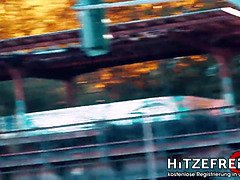 Grosse titten, Blasen, Geile alte tussi, Verrückt, Milf, Im freien, Pov, Tätowierung