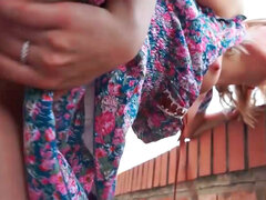 Enthousiasteling, Blond, Sperma shot, Hondjeshouding, Hardcore, Klein, Gezichtspunt, Openbaar