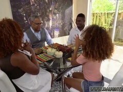 Amateur, Sucer une bite, Femme couguar, Tir de sperme, Papa, Famille, Adolescente