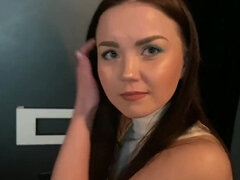 18 jahre, Leie, Tussi, Grosser schwanz, Bekleidet, Handjob, Hd, Sich ausziehen