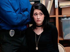 Pijpbeurt, Gevangen, Handbeurt, Hardcore, Geschoren, Mager, Tiener, Tieten likken