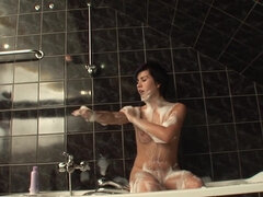 18 ans, Amateur, Salle de bains, Beauté, Brunette brune, Chatte, Solo, Adolescente