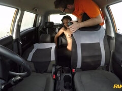 Leie, Auto, Fingern, Handjob, Lecken, Im freien, Muschi, Jungendliche (18+)