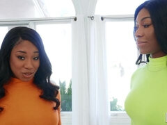 Cul, Sucer une bite, En levrette, Noir ébène, Interracial, Mère que j'aimerais baiser, Pov, Plan cul à trois