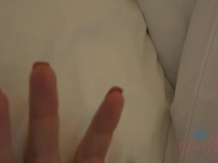 Sucer une bite, Éjaculation interne, Branlette thaïlandaise, Petite amie, Chatte, Rasée, Dormant, Nénés