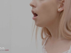 Lieveling, Grote mammen, Blond, Bruinharig, Zoenen, Lesbisch, Natuurlijke tieten, Orgasme