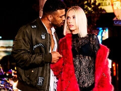 Gros cul, Grosse bite, Noire, En levrette, Hard, Seins naturels, Maigrichonne, Nénés