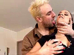 Tetas grandes, Mamada, Morena, Corridas, Francés, Sexo fuerte