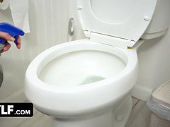 Gros cul, Gros seins, Femme couguar, Gorge profonde, Mère que j'aimerais baiser, Culottes ou slips, Criant, Belle mère