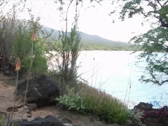 Strand, Blasen, Braunhaarige, Flashen, Handjob, Zierlich, Pov, Weibliche ejakulation