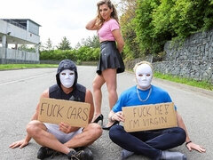18 jahre, Grosser schwanz, Blasen, Auto, Natürlichen titten, Im freien, Jungendliche (18+), Titten