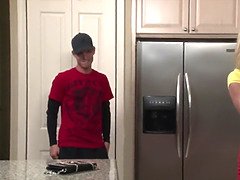 Blond, Beroemdheid, Oudere vrouw, Hd, Rijpe lesbienne, Moeder die ik wil neuken, Ouderwets, Taboe