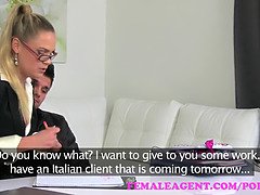 Hundestellung, Hardcore, Absätze, Lecken, Milf, Muschi, Strümpfe, Eng