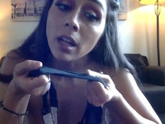 En levrette, Doigter, Masturbation, Seins naturels, Jarretelles, Adolescente, Jouets, Webcam