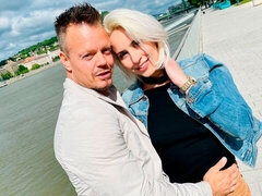 デカ尻, デカチン, デカパイ, ドイツ人, ハンガリー人, ショートヘア, ストッキング, ティーン