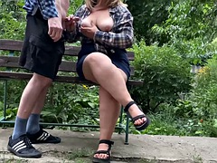 Gorda, Tetas grandes, Gordita, Corridas, Peludo, Maduro, Al aire libre, Público