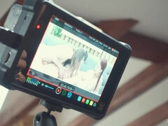 Entre bastidores, Masturbación, Pov, Pelirrojo