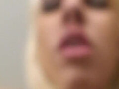 Tetas grandes, Corridas, Rostro sentado, Lamidas, Pov, Coño, Strapon, Esposa