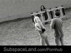 18 años, Sadomasoquismo, Tetas grandes, Morena, Público, Esclavo, Nalgadas, Adolescente