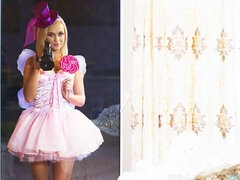 Grote lul, Blond, Pijpbeurt, Sperma in gezicht, Natuurlijke tieten, Mager, Tiener, Tieten likken