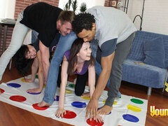 ベッドルーム, デカチン, フェラチオ, 茶髪の, バック, フォアサム, 異人種間, ティーン