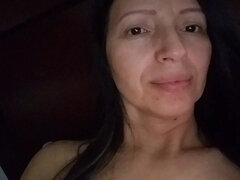 Gros seins, Plantureuse, Fait maison, Masturbation, Mère que j'aimerais baiser, Seins naturels, Solo, Webcam