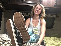 素人, フェラチオ, ディルド, 足, フェティッシュ, 足フェチ, 一人, フェラする