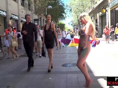 Chica, Sadomasoquismo, Perra, Fetiche, Tacones, Orinar, Público, Voyeur