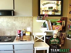 Baby sitter, Papa, Faciale, Grandpère, Hard, Hd, Criant, Nénés