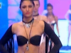 Grosser arsch, Grosser schwanz, Bikini, Braunhaarige, Europäisch, Griechisch, Lingerie, Strumpfhose