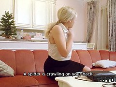 Blondine, Blasen, Geile alte tussi, Absätze, Reif, Russisch, Strümpfe, Lehrer