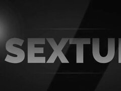 Grosser arsch, Blasen, Vollbusig, Spermaladung, Sporthalle, Natürlichen titten, Pornostars, Spielzeuge