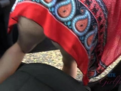 Пляж, Большие сиськи, Платье, Подружка, Белье, Бритые, Сиськи, Под юбкой