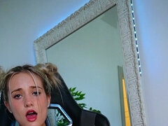 Blonde, Masturbation, Maigrichonne, Solo, Jarretelles, Ados anal, Nénés, Jouets