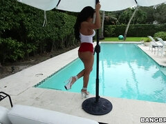 Culo, Tacones, Jeans, Madres para coger, Mamá, Al aire libre, Piscina, Sexo soft