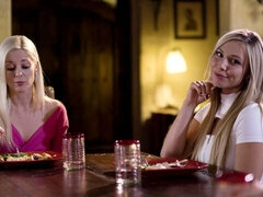 お尻, 指いじり, レズビアン, オナニー, オマンコ, ガリガリ, ストリッピング, 三人