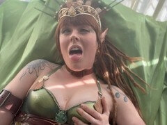 Hippie babe Olivia Jarden makes her pussy quiver in costume play session