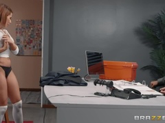 Большие сиськи, Каблуки, Киски, Рыжие, Юбки, Носки, Тату, Стринги